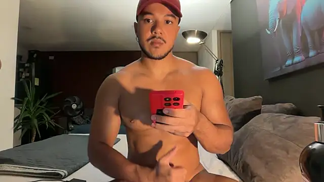 Snapshot of highlatin_guysoficial chatting on 15, 6, 2026 highlatin guysoficial online show from 15, 6, 2026