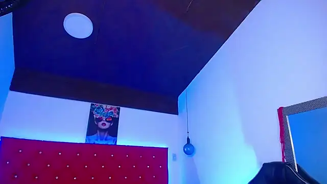 kriss sweetboobs10 online show from 20, 5, 2026