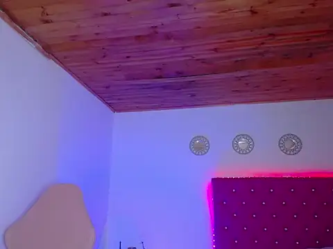 kriss sweetboobs10 online show from 10, 1, 2026