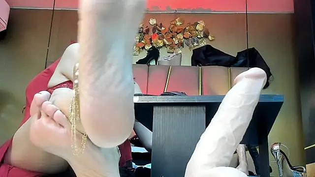 Kendraa Hot online show from 2, 4, 2026