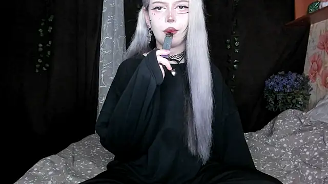 Snapshot of amelia_mays_xx chatting on 8, 11, 2025 amelia mays xx online show from 8, 11, 2025