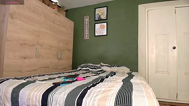 pleasurecompany3 online show from 29, 10, 2025