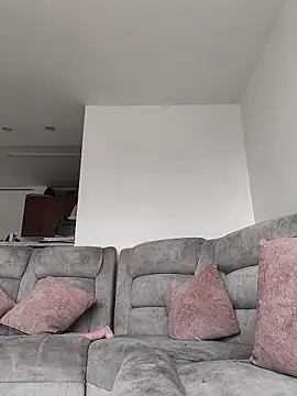 EmmaReyez online show from 13, 1, 2026