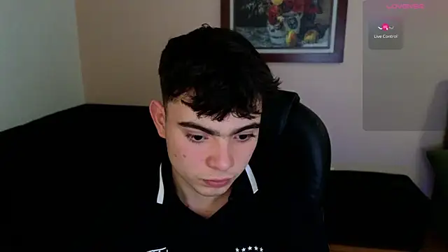 lukeboyce33 online show from 17, 4, 2026