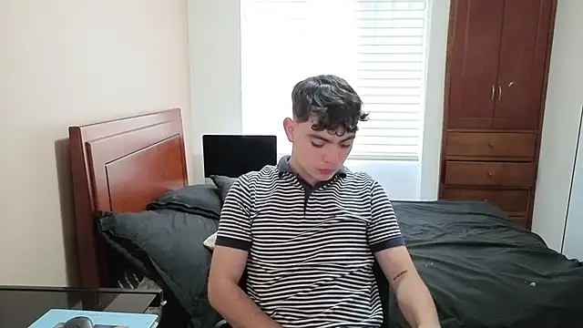 lukeboyce33 online show from 26, 2, 2026