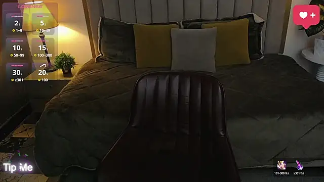 ailyn maury online show from 10, 4, 2026