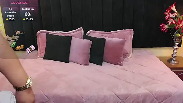 ailyn maury online show from 24, 10, 2025