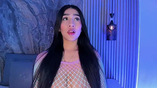 MiaScott5 online show from 12, 9, 2025