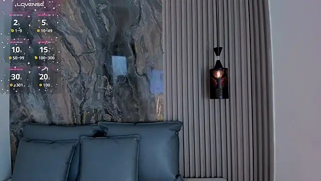 MiaScott5 online show from 14, 9, 2025