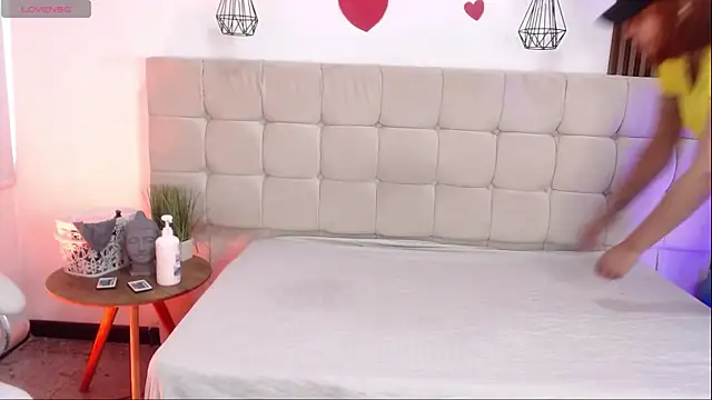 dayancarolina  online show from 17, 6, 2026