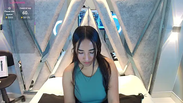 Alice 26  online show from 29, 10, 2025