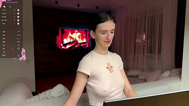 TwinTemptations online show from 8, 10, 2025