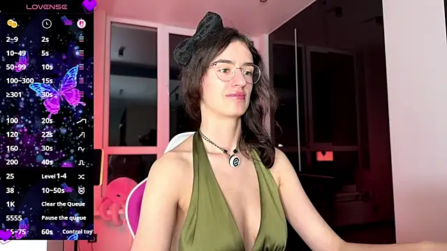 TwinTemptations online show from 5, 4, 2026