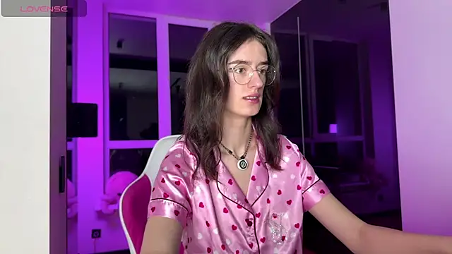 TwinTemptations online show from 28, 3, 2026