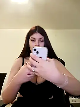 MeCherryy online show from 13, 2, 2026