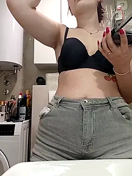 MeCherryy online show from 13, 5, 2026