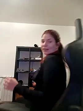 MeCherryy online show from 18, 12, 2025