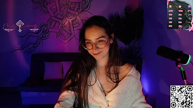 Emmi Roberts online show from 8, 6, 2026