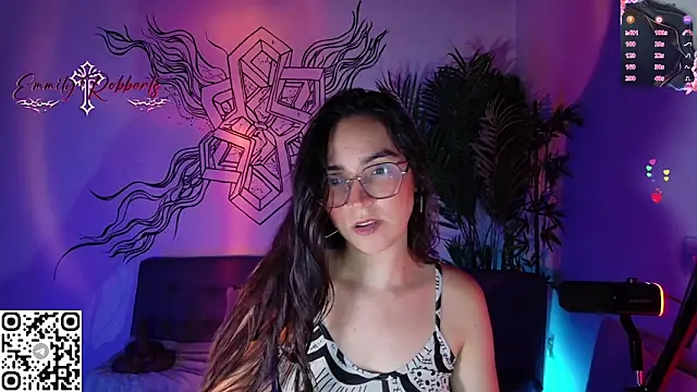 Emmi Roberts online show from 8, 5, 2026