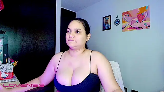 Snapshot of ashliecooperrr chatting on 8, 2, 2026 ashliecooperrr online show from 8, 2, 2026