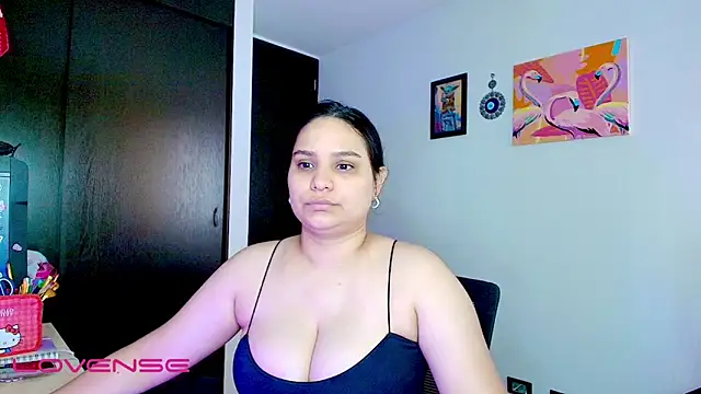 Snapshot of ashliecooperrr chatting on 4, 2, 2026 ashliecooperrr online show from 4, 2, 2026