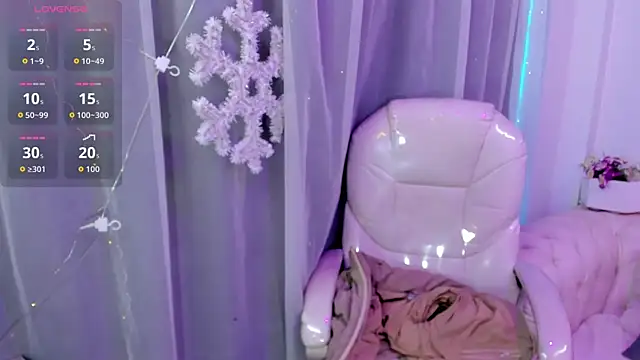 Pretty Johnson  online show from 15, 12, 2025