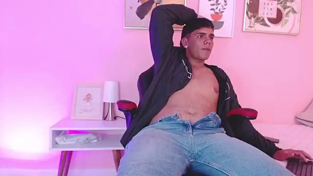 Snapshot of Alex_Coxx chatting on 13, 3, 2025 Alex Coxx online show from 13, 3, 2025