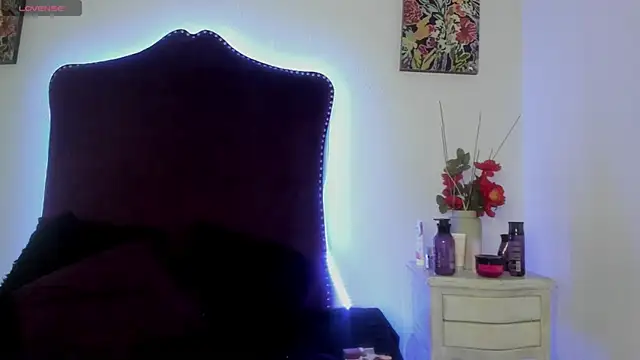Zoe thoms online show from 18, 3, 2025