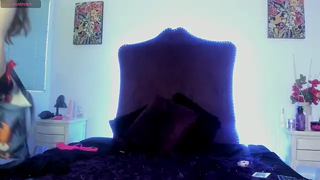 Zoe thoms online show from 18, 3, 2025