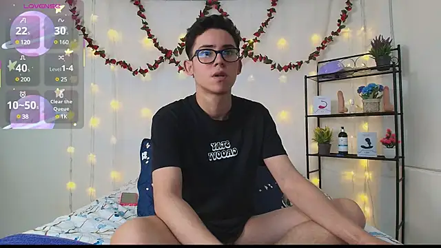 Snapshot of Danny-Swift13 chatting on 14, 3, 2025 Danny-Swift13 online show from 14, 3, 2025