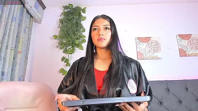 Quiinn bx online show from 12, 2, 2026