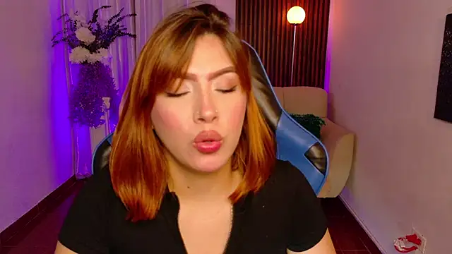 karla hill 28 online show from 14, 6, 2026