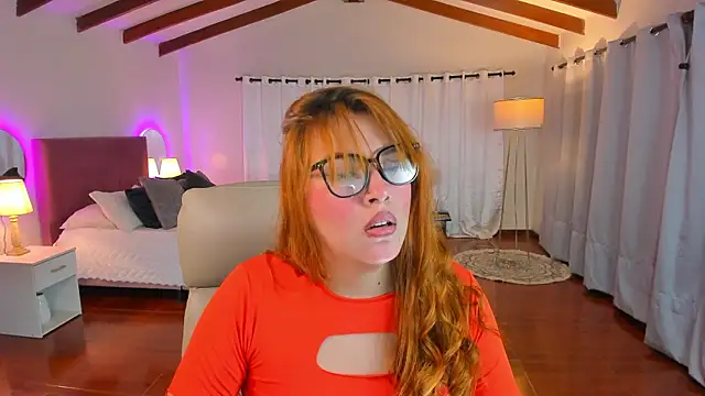 karla hill 28 online show from 25, 10, 2025