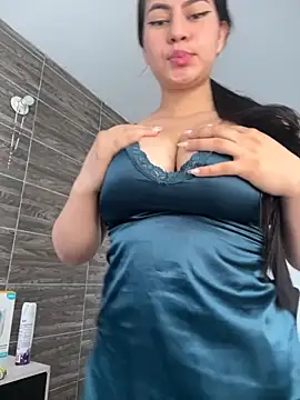 Saanvi21 online show from 24, 10, 2025