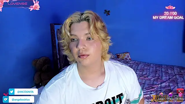 Snapshot of adam_angelssss chatting on 24, 10, 2025 adam angelssss online show from 24, 10, 2025