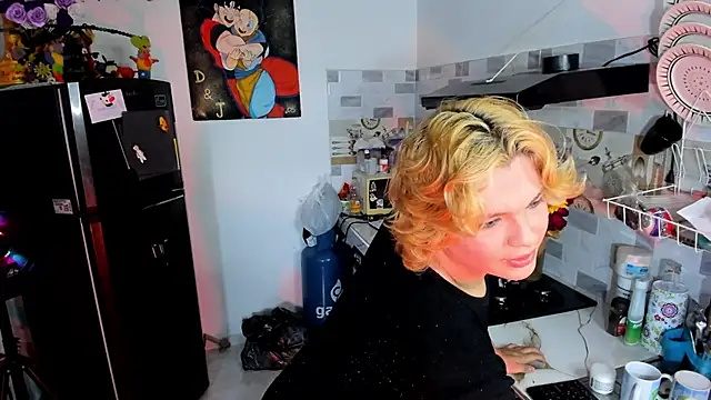 Snapshot of adam_angelssss chatting on 28, 10, 2025 adam angelssss online show from 28, 10, 2025