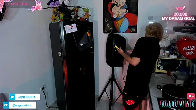 Snapshot of adam_angelssss chatting on 11, 11, 2025 adam angelssss online show from 11, 11, 2025