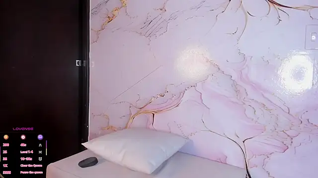 elizabeth swan18 online show from 22, 12, 2025