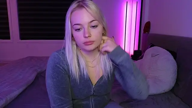 margot robbie7 online show from 16, 10, 2025