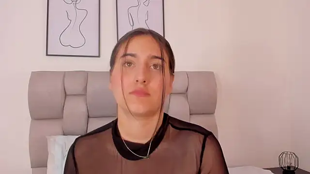 Hanna Evans   online show from 14, 9, 2025