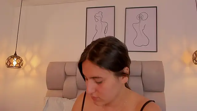 Hanna Evans   online show from 24, 9, 2025