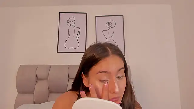 Hanna Evans   online show from 11, 9, 2025