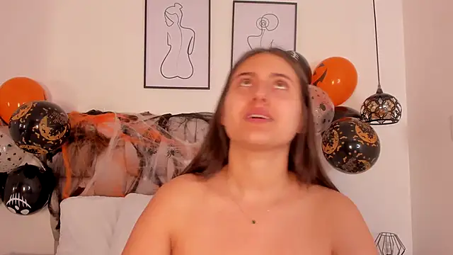 Hanna Evans   online show from 23, 10, 2025