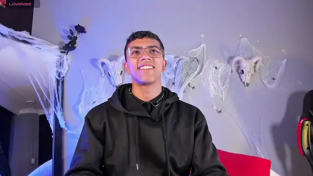 Colstorw  online show from 22, 10, 2025