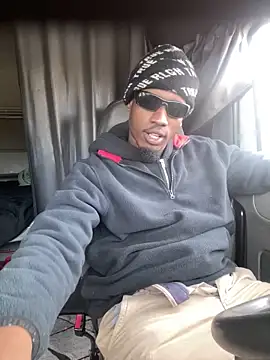 Sir-Tucker online show from 20, 11, 2025