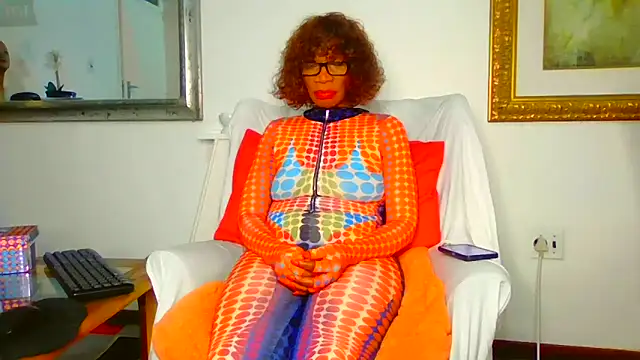 ModelZoee online show from 17, 11, 2025