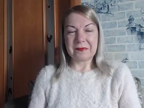 Lillia Ray online show from 9, 4, 2026