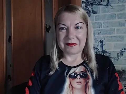 Lillia Ray online show from 13, 5, 2026
