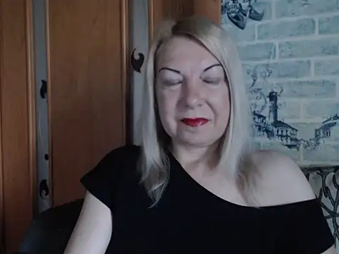 Lillia Ray online show from 23, 5, 2026