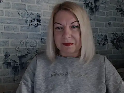 Lillia Ray online show from 13, 10, 2025